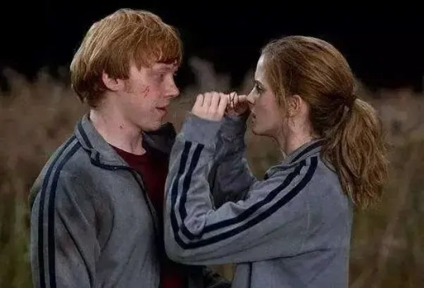 罗恩儿子为什么要杀死罗恩:罗恩并没有被杀死(谣言)