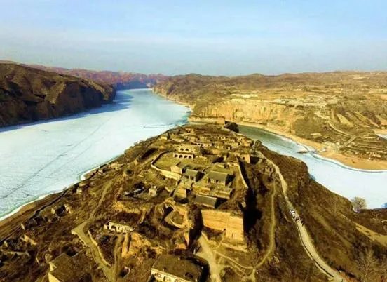 黄河首次变身赛道,尽展冰上速度与激情