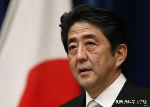 日本首相安倍晋三辞职，你如何评价其功过是非？