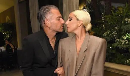 Lady Gaga取消婚约钻戒消失：原因真相是什么揭晓