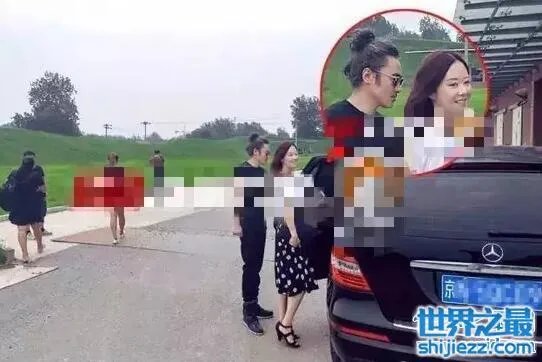 吴秀波娇妻曝光，51岁娇妻尚洁肤白貌美 