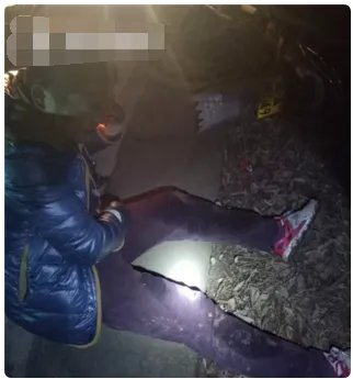 败光钱谎称被抢为什么还捅自己一刀？