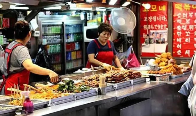 麻辣烫在韩受欢迎:其实,天下吃货一家人不是吗