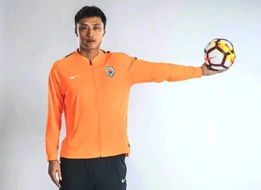 鲁能3球员为什么被三停？