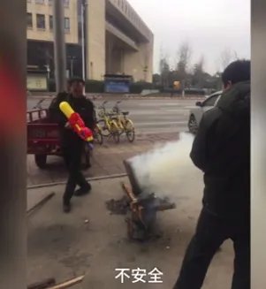 城管玩具水枪执法是什么情况?