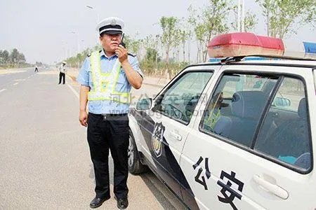 交巡警被妻举报出轨