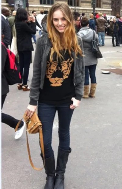 90后超模安西娅全裸写真曝光  身材霸道成时尚