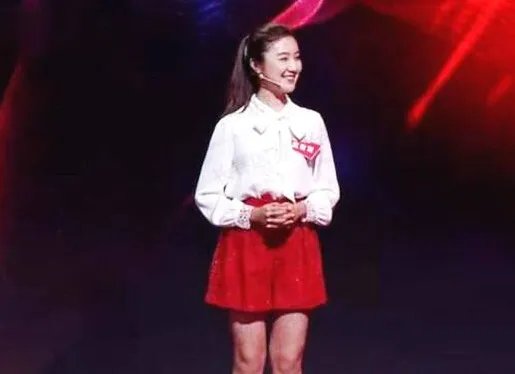 点读机女孩入读中国传媒大学是自己考进去的还是怎么回事？