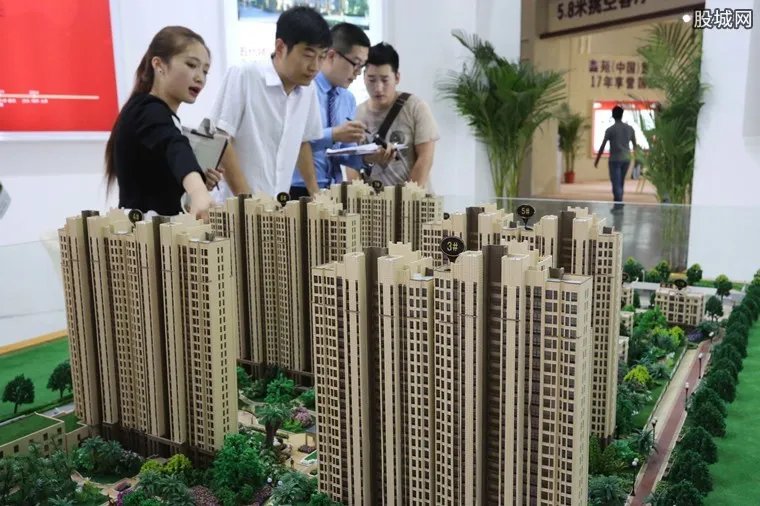 中国房价面临全面失控？ 中国房地产会崩盘吗