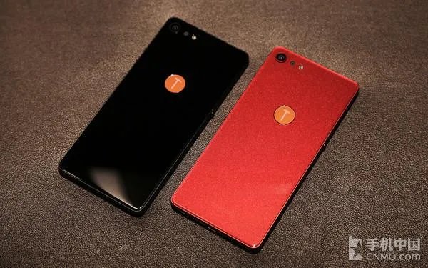 坚果Pro2体验评测：硬件终于追上了设计