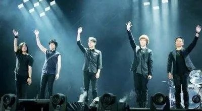 五月天演唱会疑有隔离者入场，他们是怎样进去的？主办方是否该为此负责？