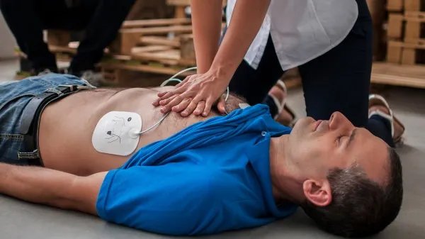 正常人心跳每分钟是多少次?超过这个范围提示心脏有问题