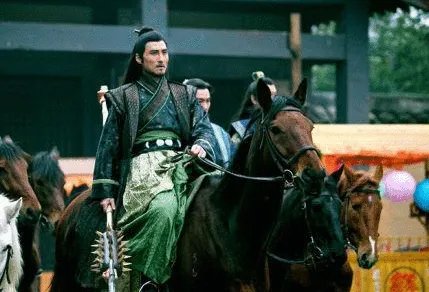 真实的单雄信是怎样的人？和演义中有何不同？