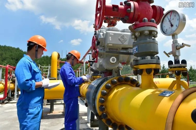 西安暂停出租加气 驾驶员不要前往加气站排队加气