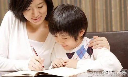 如何看待上海一小学期末考试中刘翔成考题难住小学生，学生答案被判答错却惹家长不满？