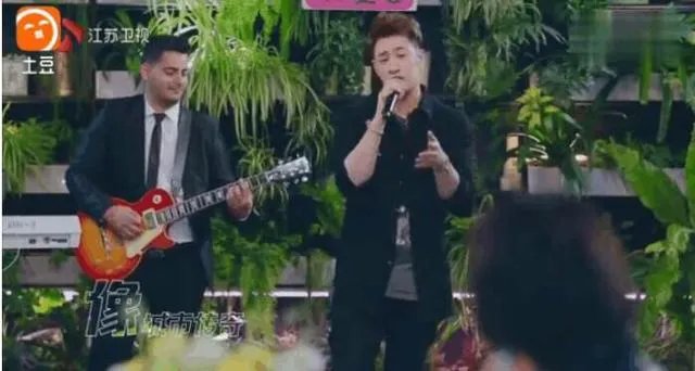 如何看待潘玮柏告白吴昕