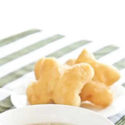 白带偏黄是什么原因?