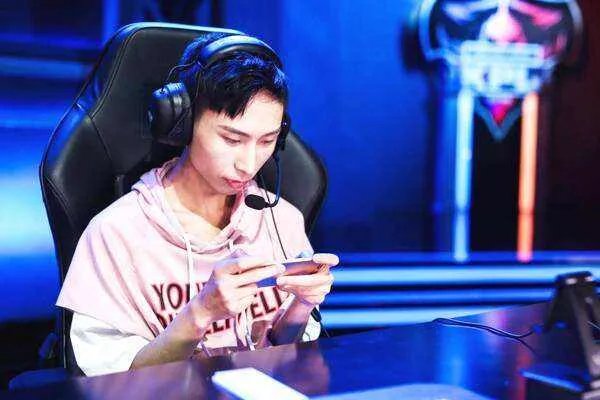 梦泪回归首胜，你最喜欢看梦泪用哪个英雄打游戏？