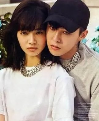 权志龙日本开唱 小松菜奈与GD父母一同观看