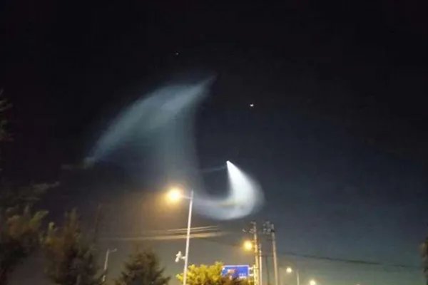 黑龙江佳木斯上空现不明飞行物，你觉得不明飞行物是什么？