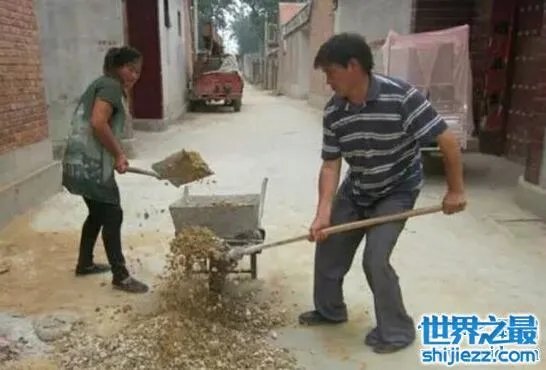 朱之文离婚后的老婆,大衣哥出名后抛弃糟糠之妻