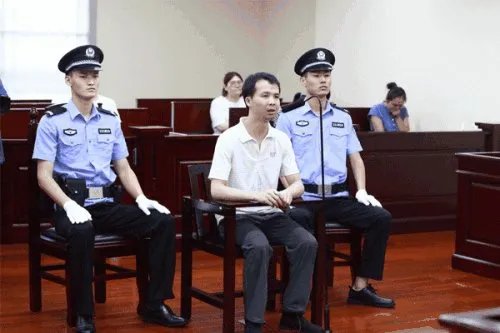 男子卖掉女友儿子又卖亲生女儿，为什么会出现买卖亲人的情况？