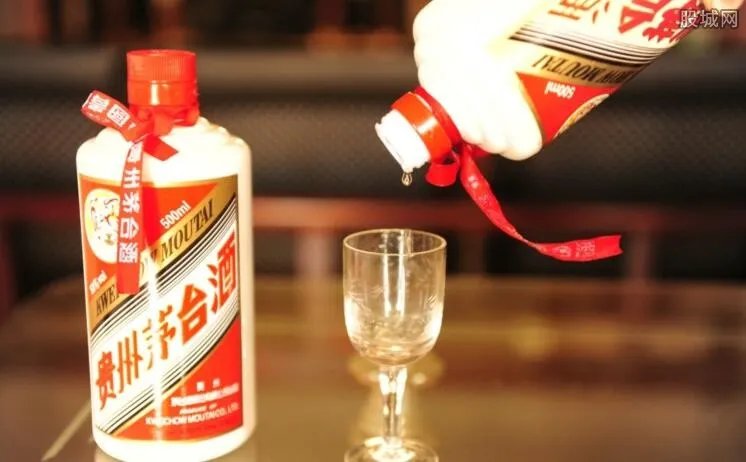 京东假茅台案进展 将以单价十倍赔偿给受害人