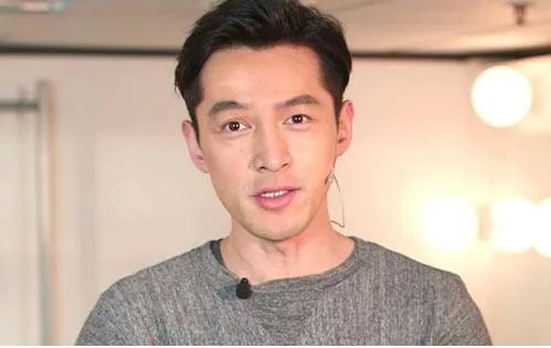 胡歌光棍节发文感叹 浴火重生感谢粉丝