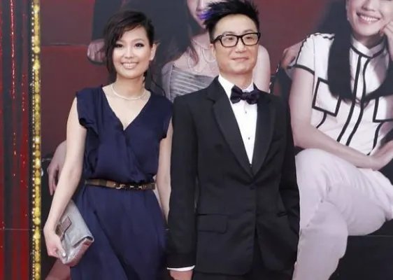 郑中基余思敏怎样认识的