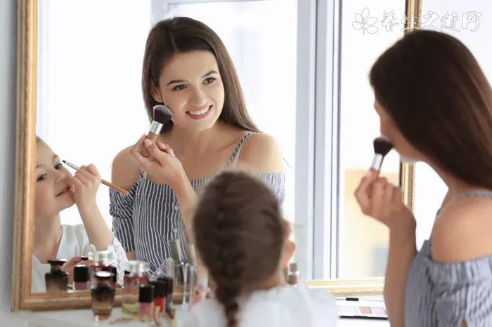 大溪高速车祸女子脑袋被削掉一半 事故现场照片