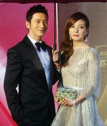 超级访问赵薇黄晓明感情大揭秘 娱乐圈的另类友情