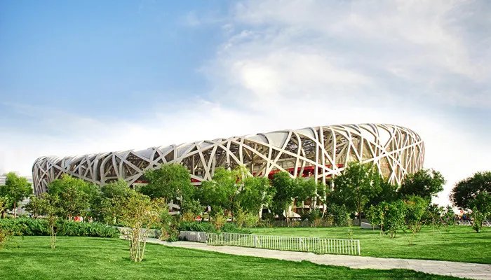 鸟巢能容纳多少人