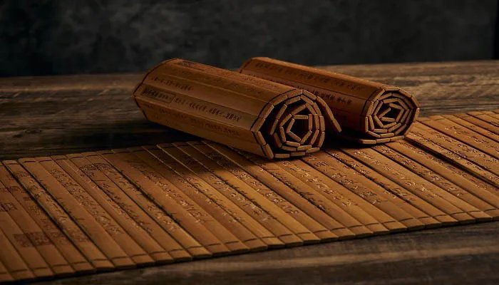 精卫填海的意思翻译