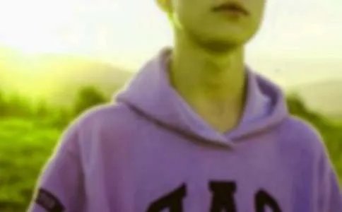 隔壁班的男生作文