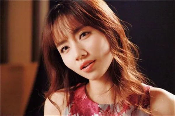 刘惜君的眼睛好可怕是不是有病 刘惜君到底和谁结婚了老公是谁