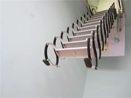 伸缩楼梯的优缺点  伸缩楼梯好不好