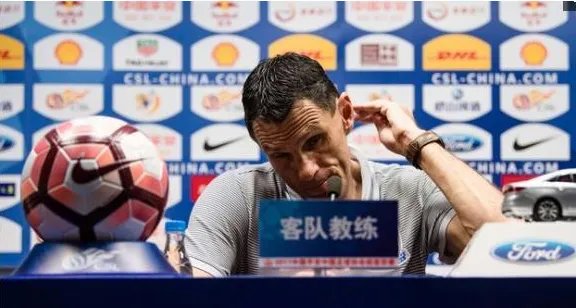 申花波耶特辞职后由谁接任？