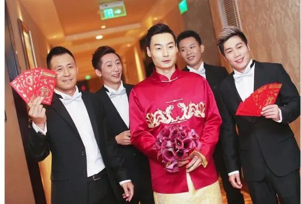 秦凯何姿婚礼是怎么回事？