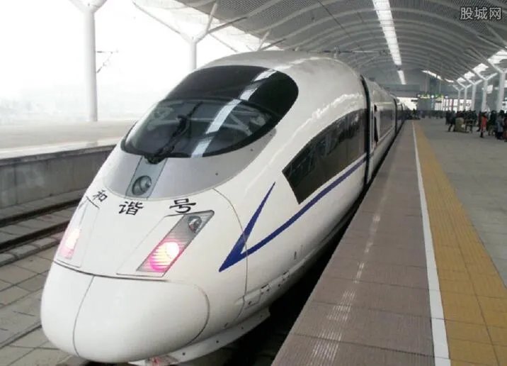 复兴号将扩容提速 速度惊人往返时间缩短引网友欢呼