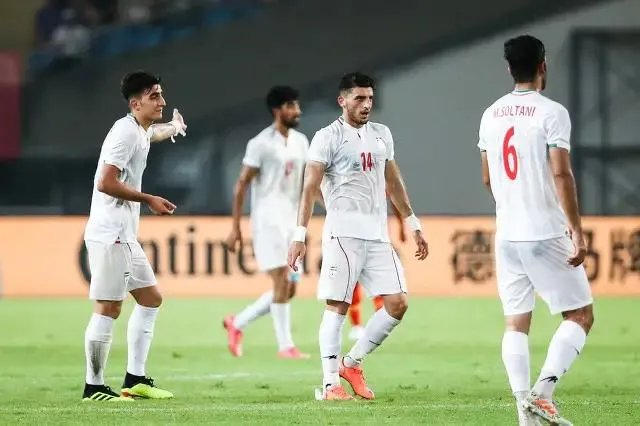 国足12强赛抽签，抽到哪些对手会是上上签？