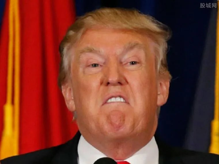 奥巴马妻谈特朗普 话中批评他一心只为自己不为大家