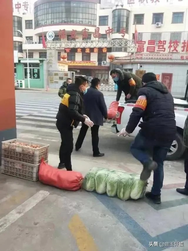 河北进入战时状态，为什么没有提高防控级别，普通民众怎么办？