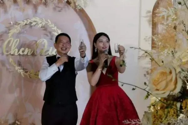 陈景河的前妻是如何去世的？