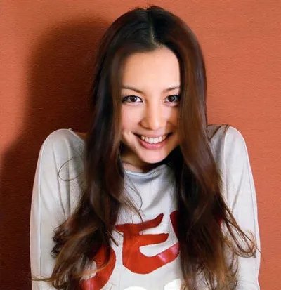 日本女星米仓凉子结婚 嫁给小两岁圈外男友