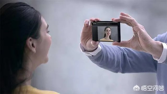如何评价华为折叠屏手机Mate X?