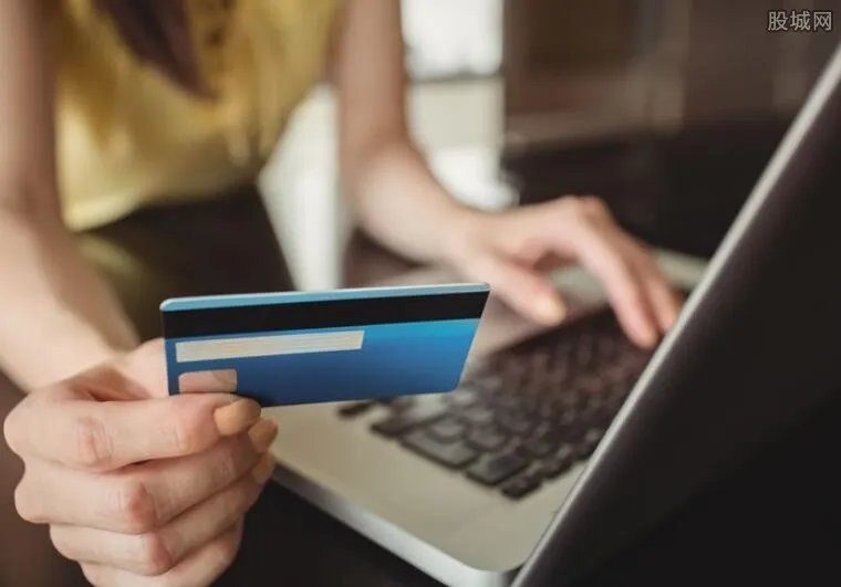 银联回应闪付盗刷 以后会高度重视持卡人权益保障