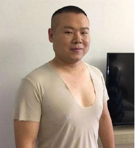 岳云鹏工作人员怎么回应岳云鹏深夜会辣妹的？