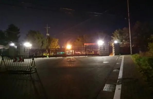 韩国一弹药库起火有没伤亡？