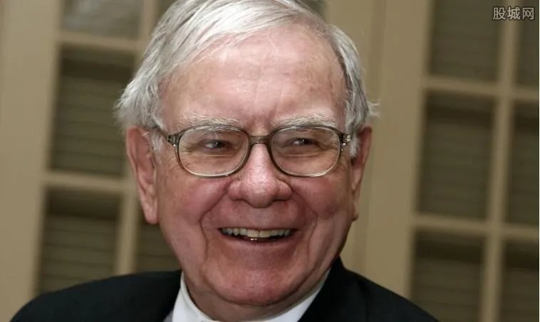 巴菲特被女孩问倒 尖锐问题差点令巴菲特哑口无言