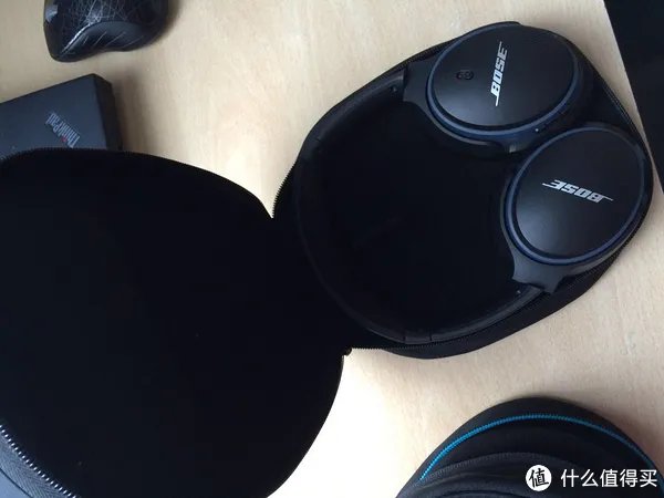 无线头戴耳机的科学选购 篇二：Bose 耳罩式 与 贴耳式 无线耳机的对比